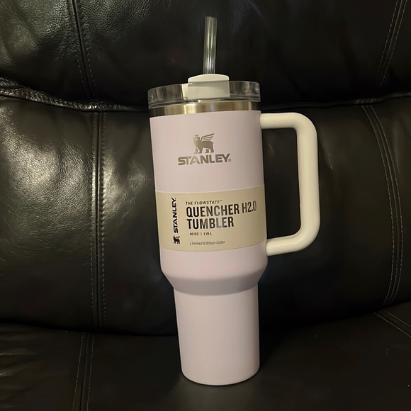 SOLD NEW Stanley Wisteria 40oz Target Exclusive Tumbler - Picture 1 of 2